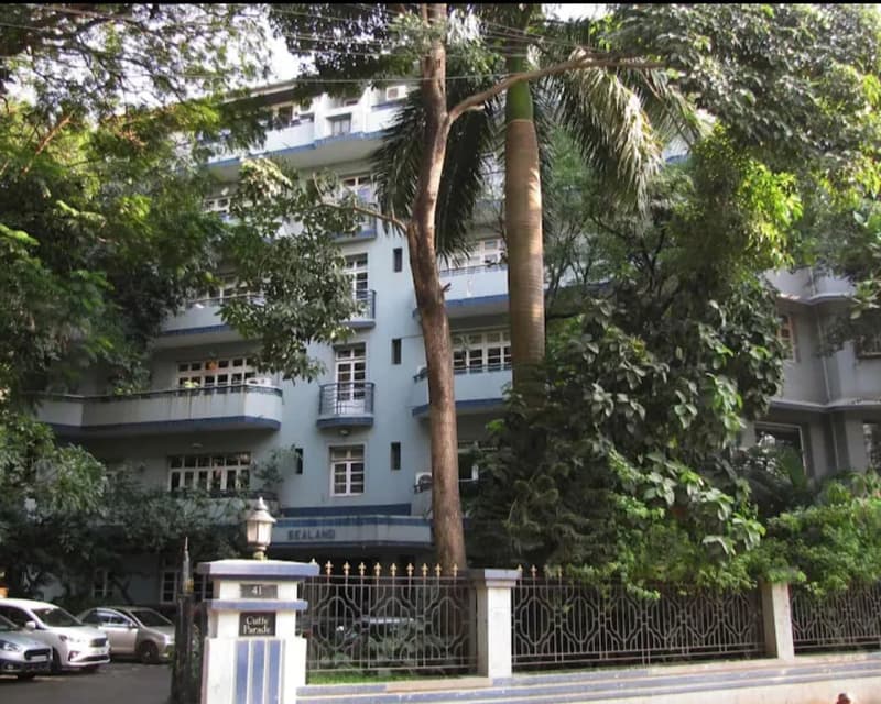 3 Sea Land for Rent in Cuffe Parade